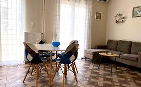 Dafni'S Home Is In 200M To Metro Ag Ioanis